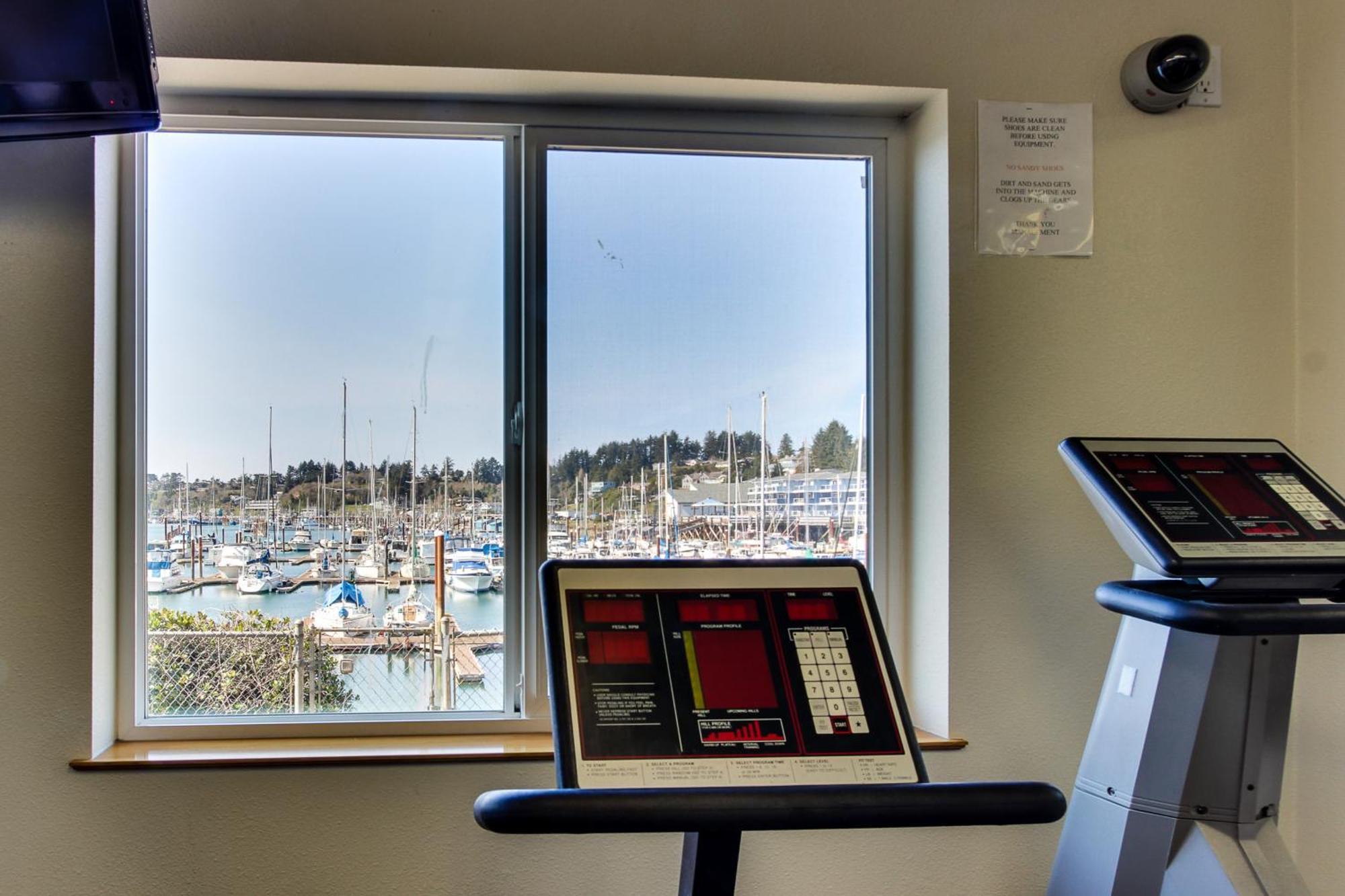 The Embarcadero Condos Newport Room photo